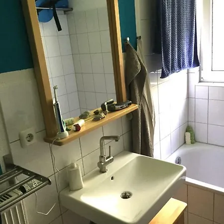 Gastezimmer In Koln-deutz *