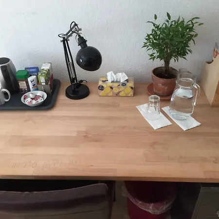 Gastezimmer In Koln-deutz 科隆